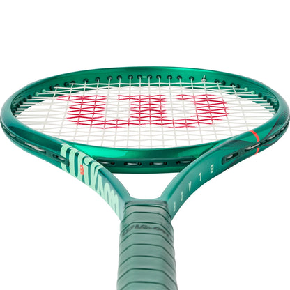 Wilson Blade 100 V10 Racket (300 Gr)