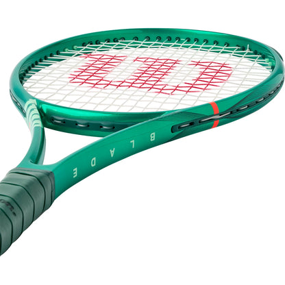 Wilson Blade 100 Pro V10 (295 Gr) Web Test Racket
