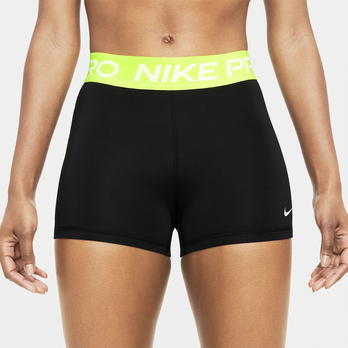 WOMEN S NIKE PRO 365 5IN SHORTS NIKE Women s Clothing Tennispro