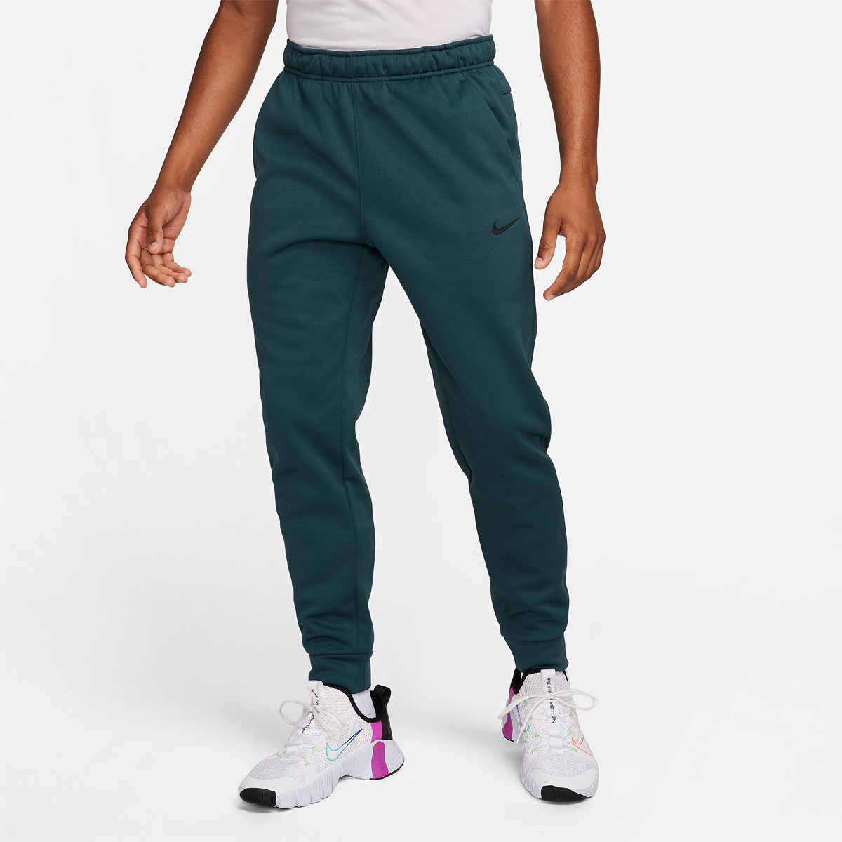Nike therma fit pant store