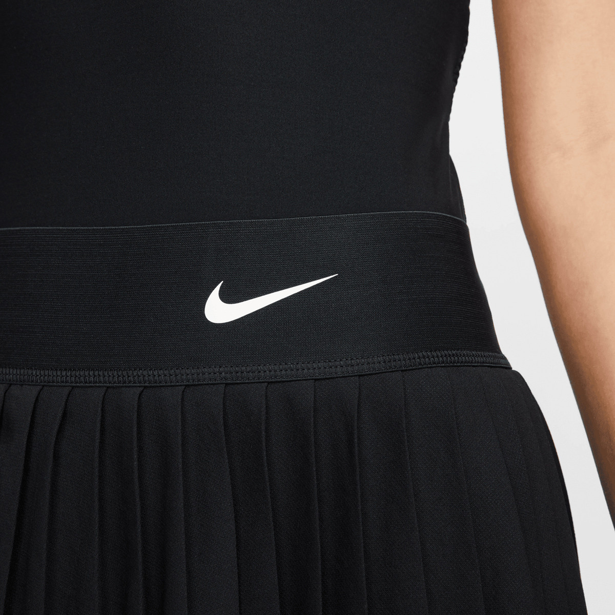 Nike victory deals skirt black