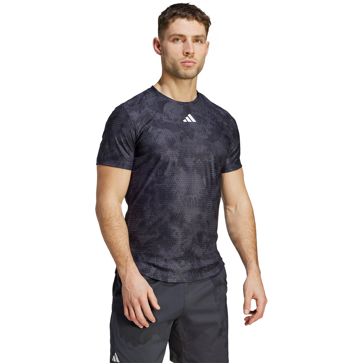 T shirt store adidas freelift