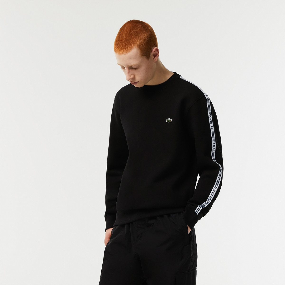 Sweatshirt store lacoste noir